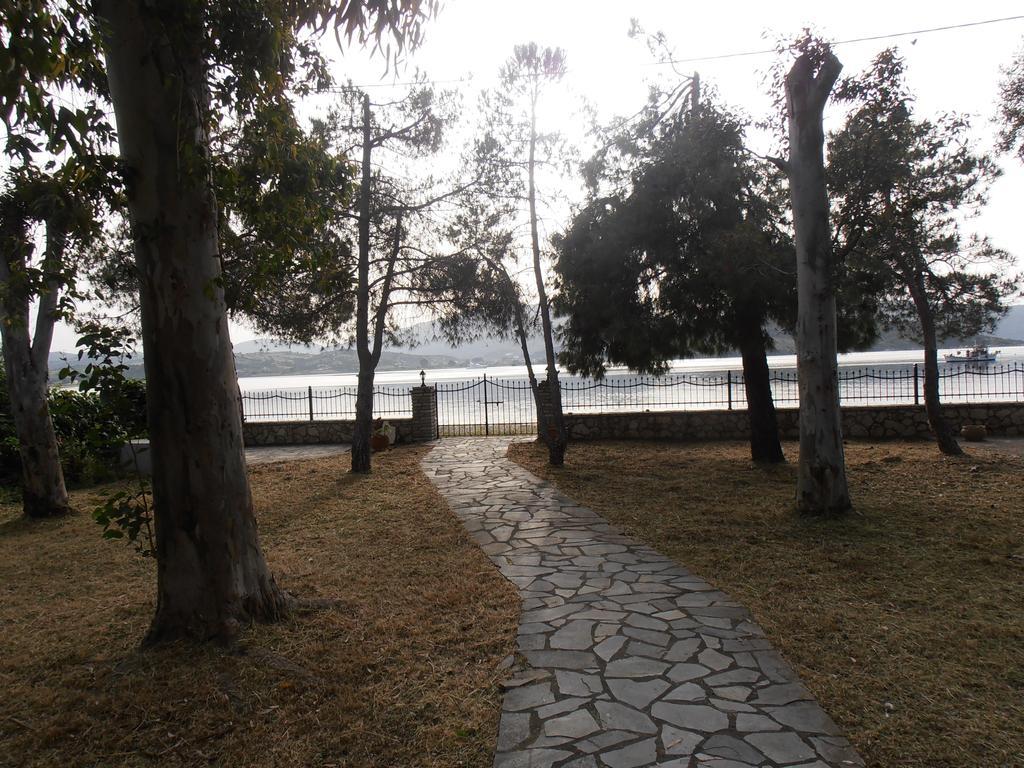 Ormos Drepanou Apartments Лигия Екстериор снимка